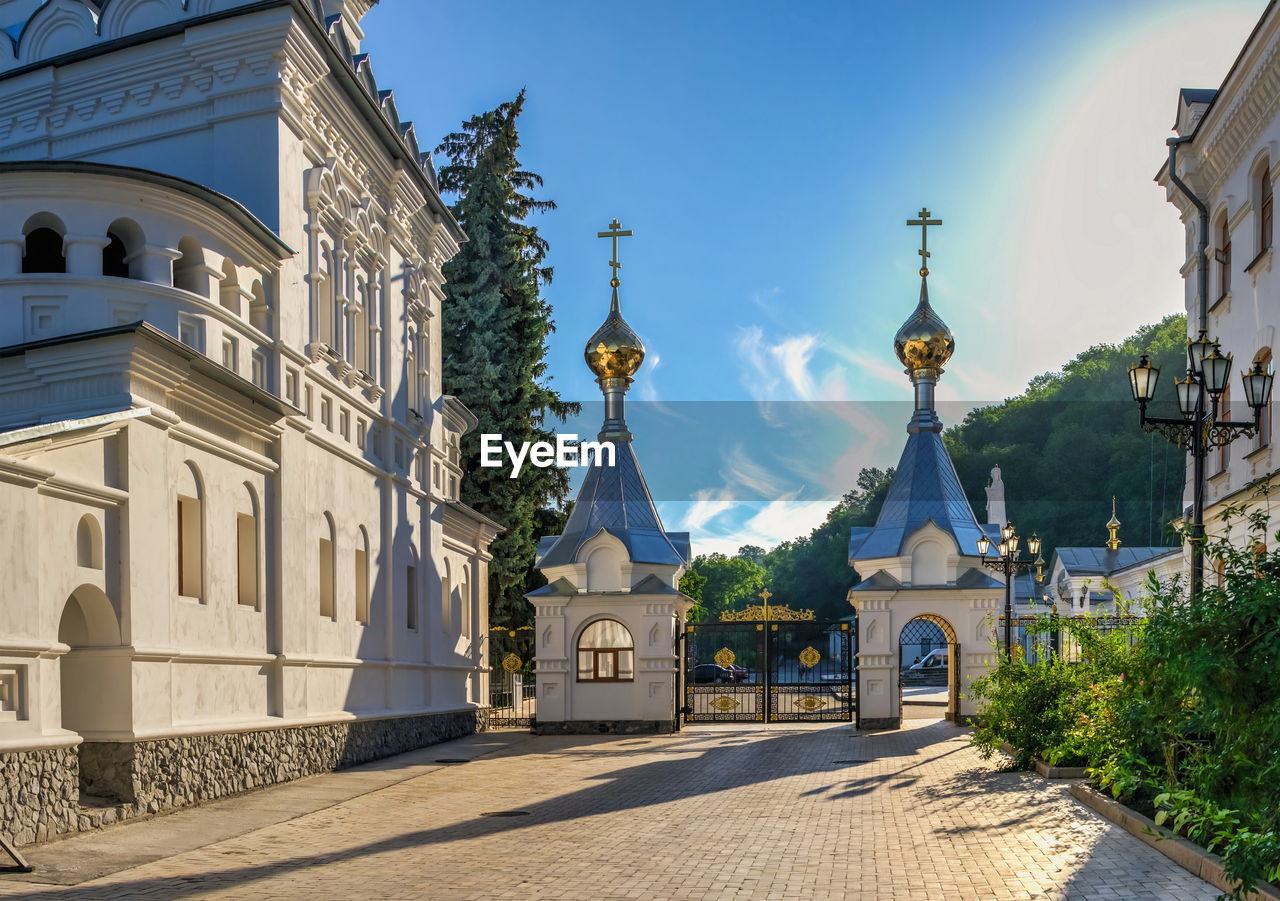 The main entrance to territory of the svyatogorsk lavra in ukraine, on a sunny summer morning