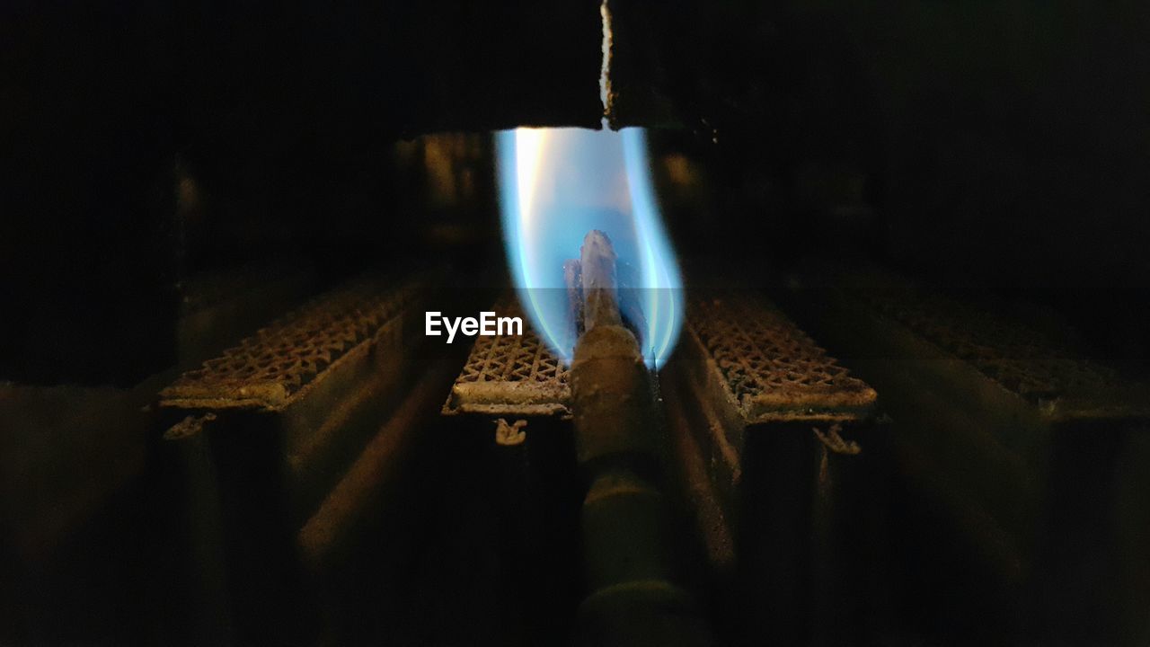 Blue flame in gas heater