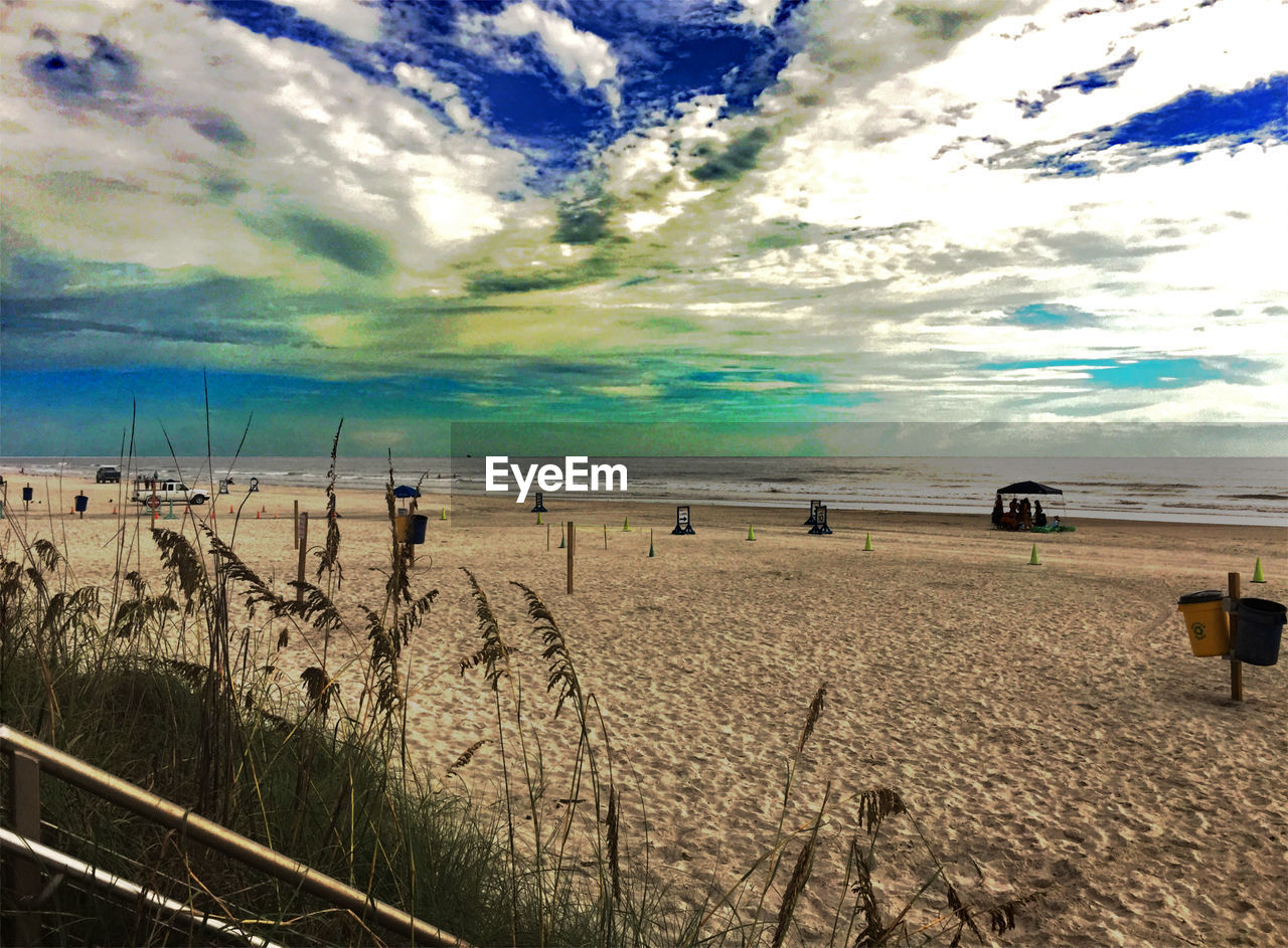 PANORAMIC VIEW OF BEACH