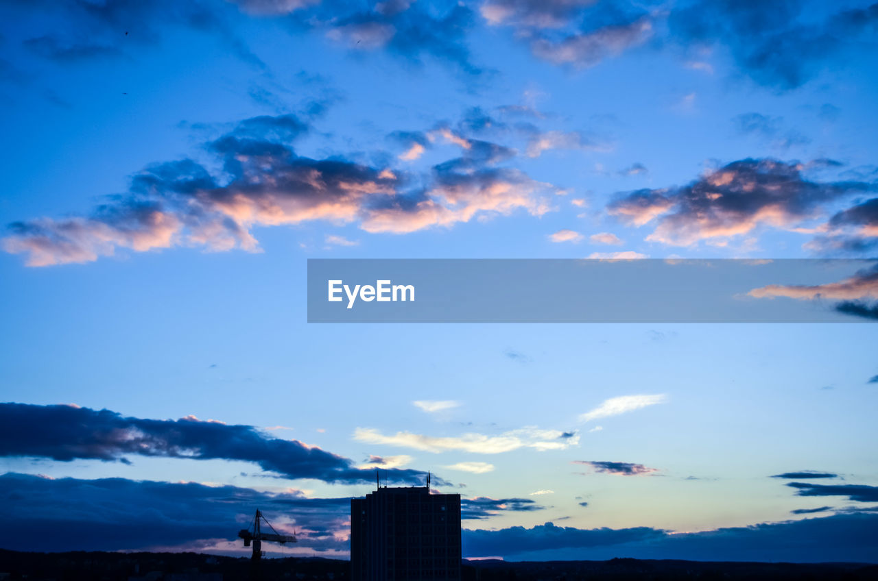 SCENIC VIEW OF CLOUDY SKY AT SUNSET