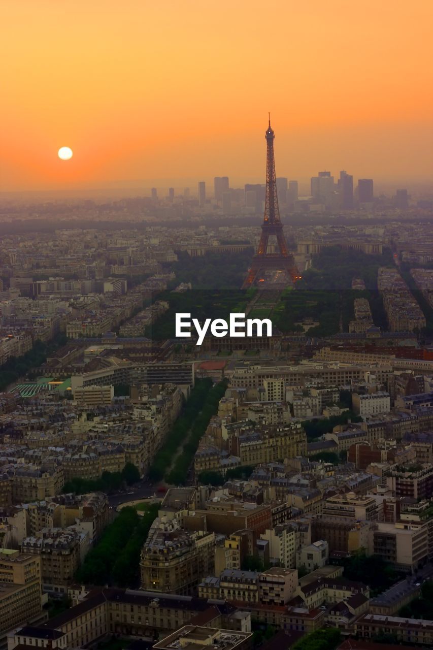 An evening in paris from montparnasse
