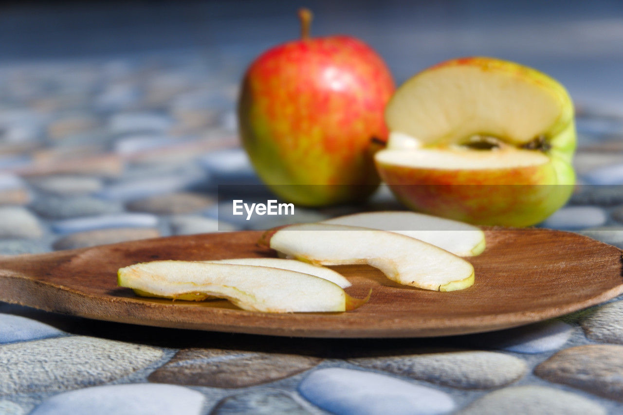 food and drink, food, healthy eating, fruit, wellbeing, freshness, plant, produce, no people, apple, apple - fruit, wood, slice, close-up, still life, studio shot, indoors