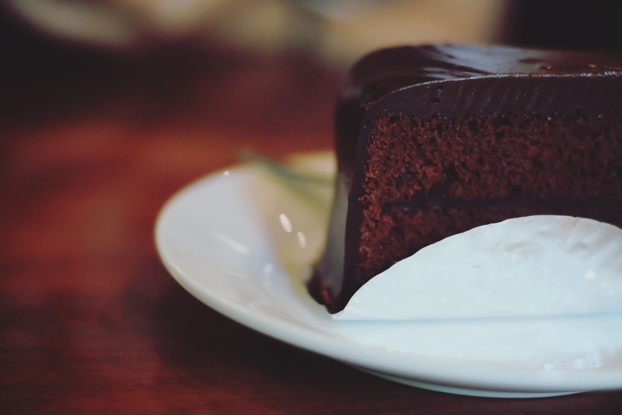 CLOSE-UP OF CAKE SLICE