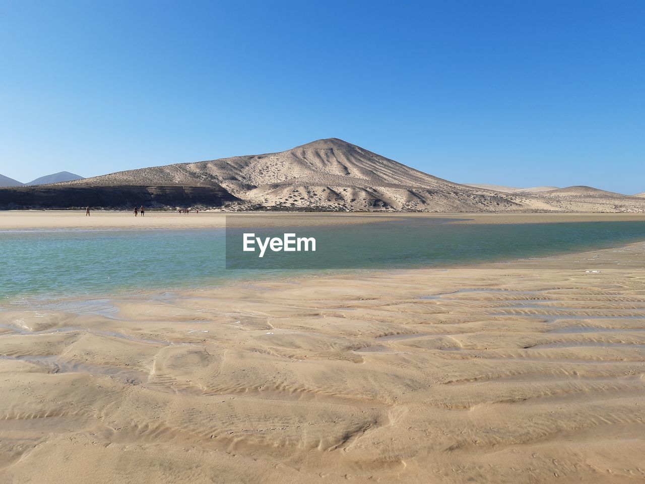 SCENIC VIEW OF DESERT AGAINST SKY