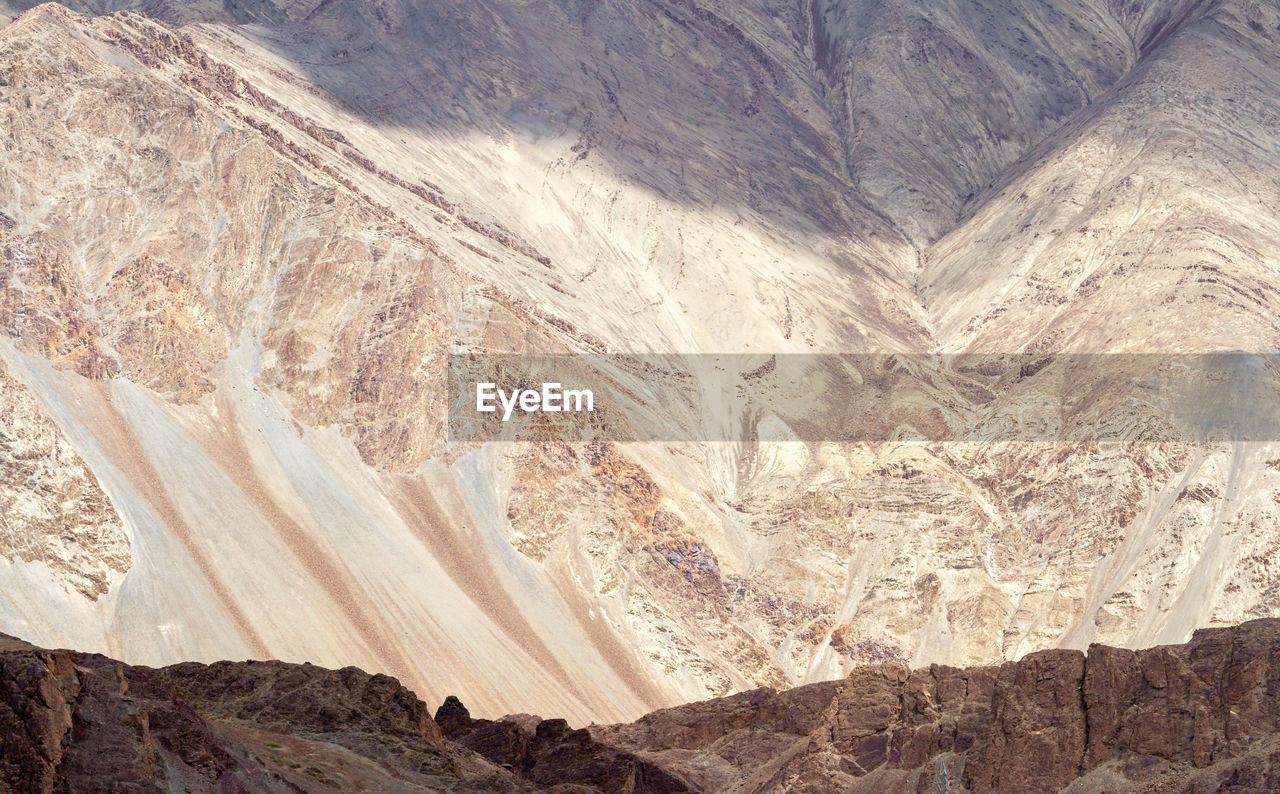 AERIAL VIEW OF LANDSCAPE WITH MOUNTAIN RANGE