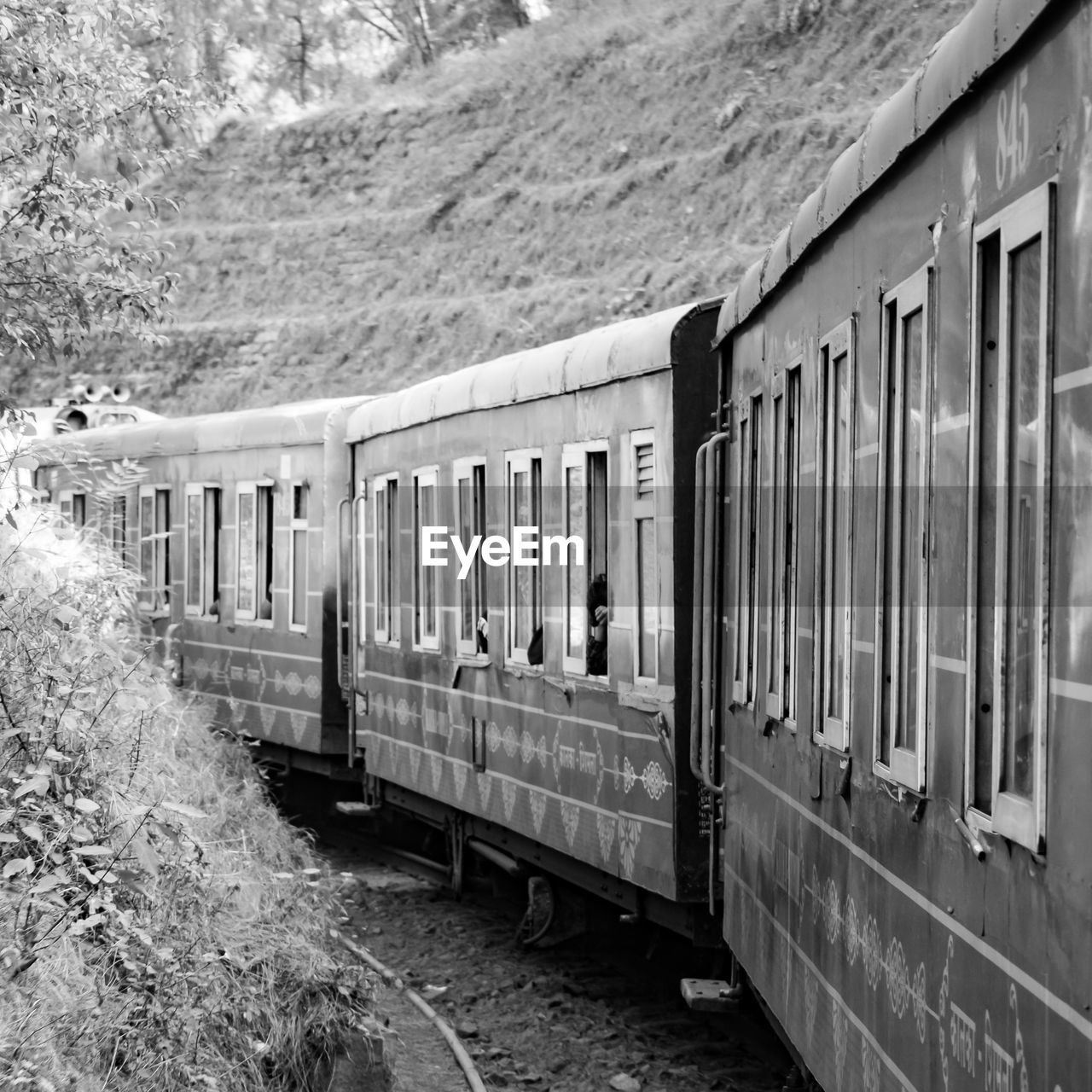 Toy train kalka-shimla route, moving on railway to the hill, toy train from kalka to shimla