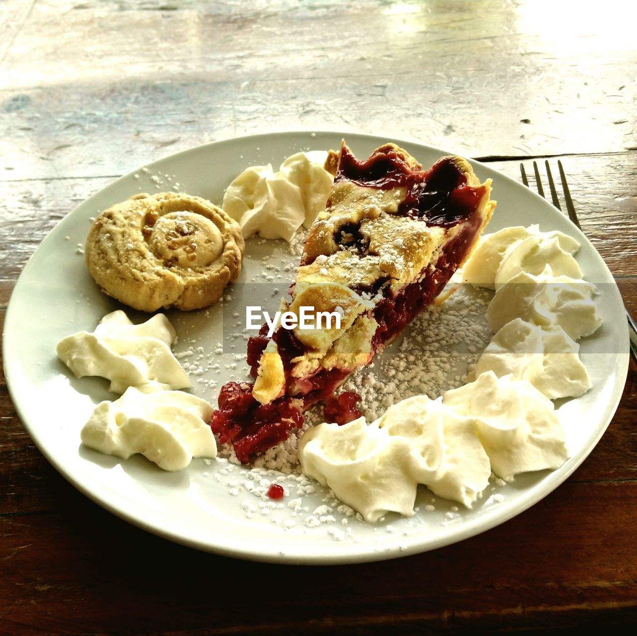 CLOSE-UP OF ICE CREAM SERVED IN PLATE