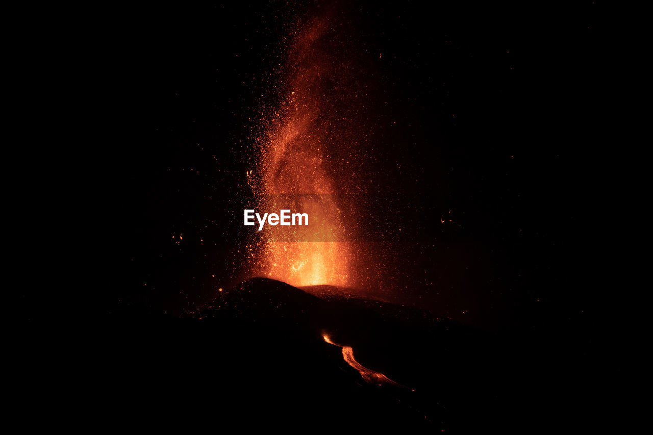 Volcano eruption on cumbre vieja, la palma island, canary islands