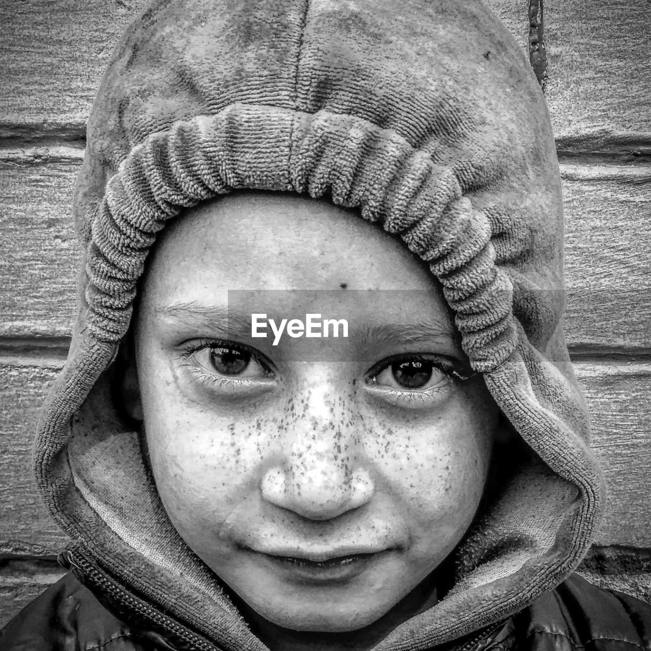 CLOSE-UP PORTRAIT OF GIRL WITH EYES