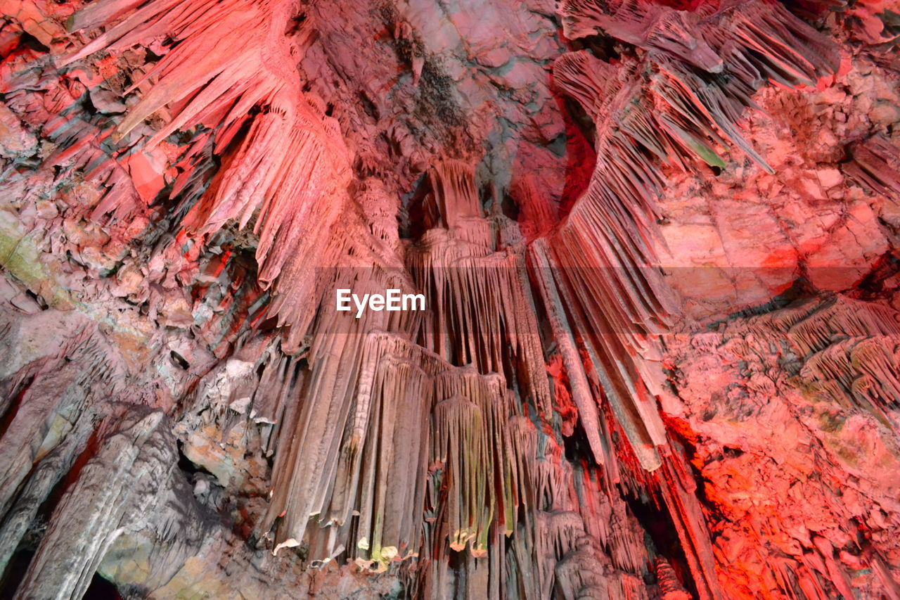 FULL FRAME SHOT OF ROCK FORMATION