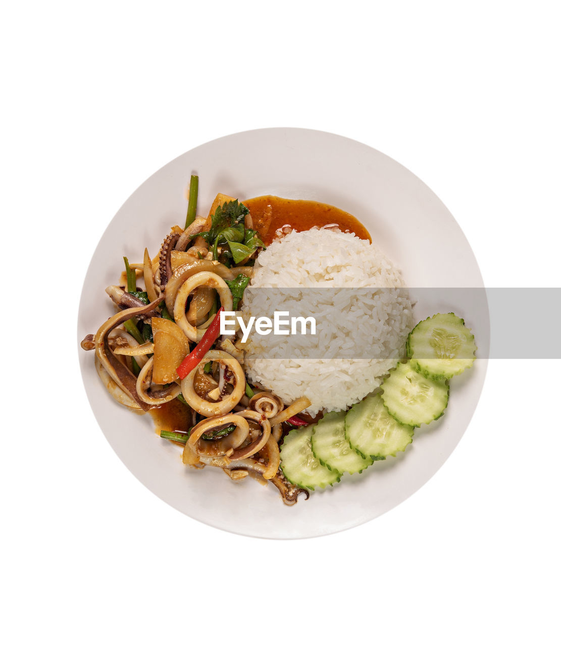 HIGH ANGLE VIEW OF NOODLES IN PLATE