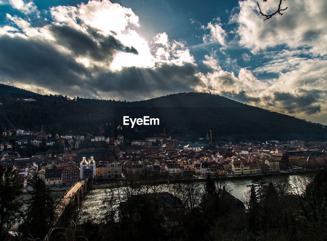 VIEW OF TOWN AGAINST SKY