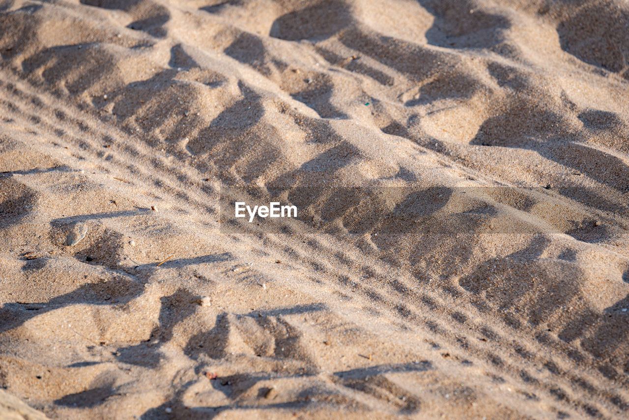 FULL FRAME SHOT OF SAND DUNES