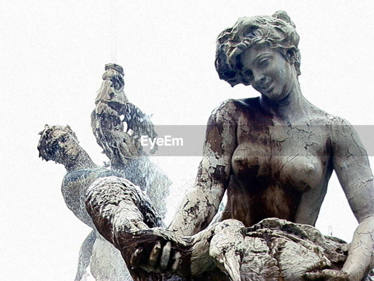 LOW ANGLE VIEW OF STATUES