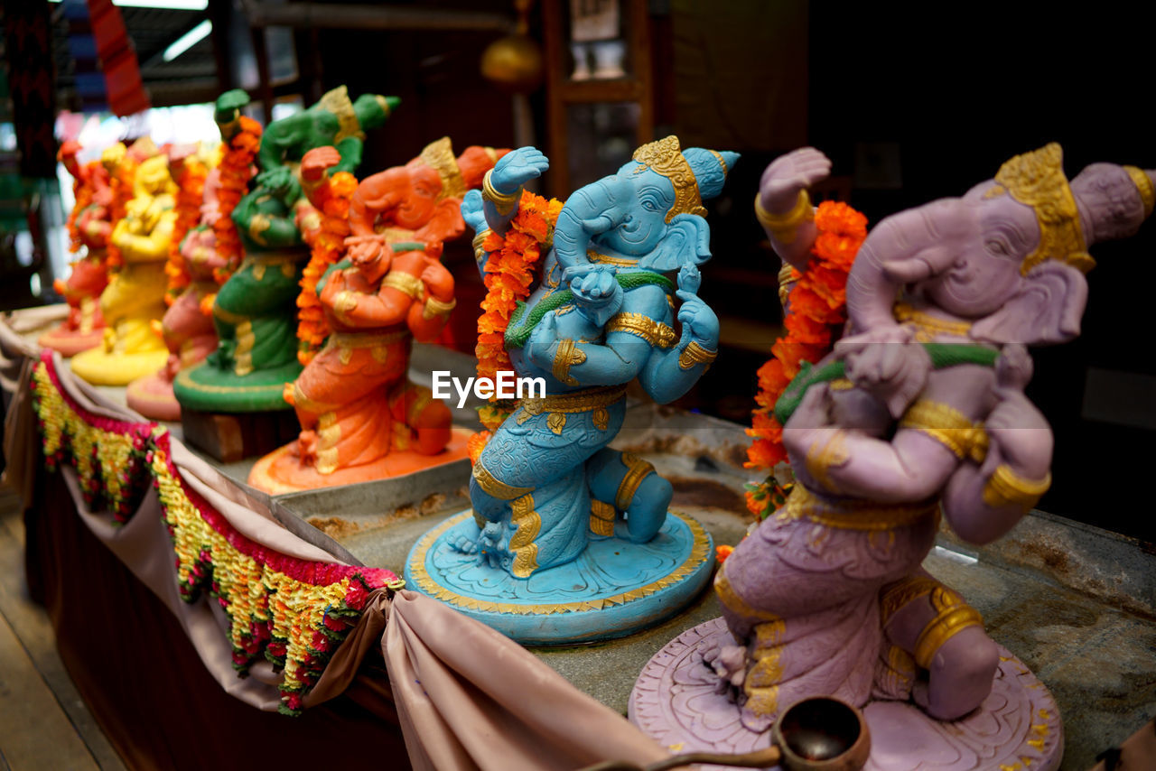 Lord ganesha statues in outdoor market