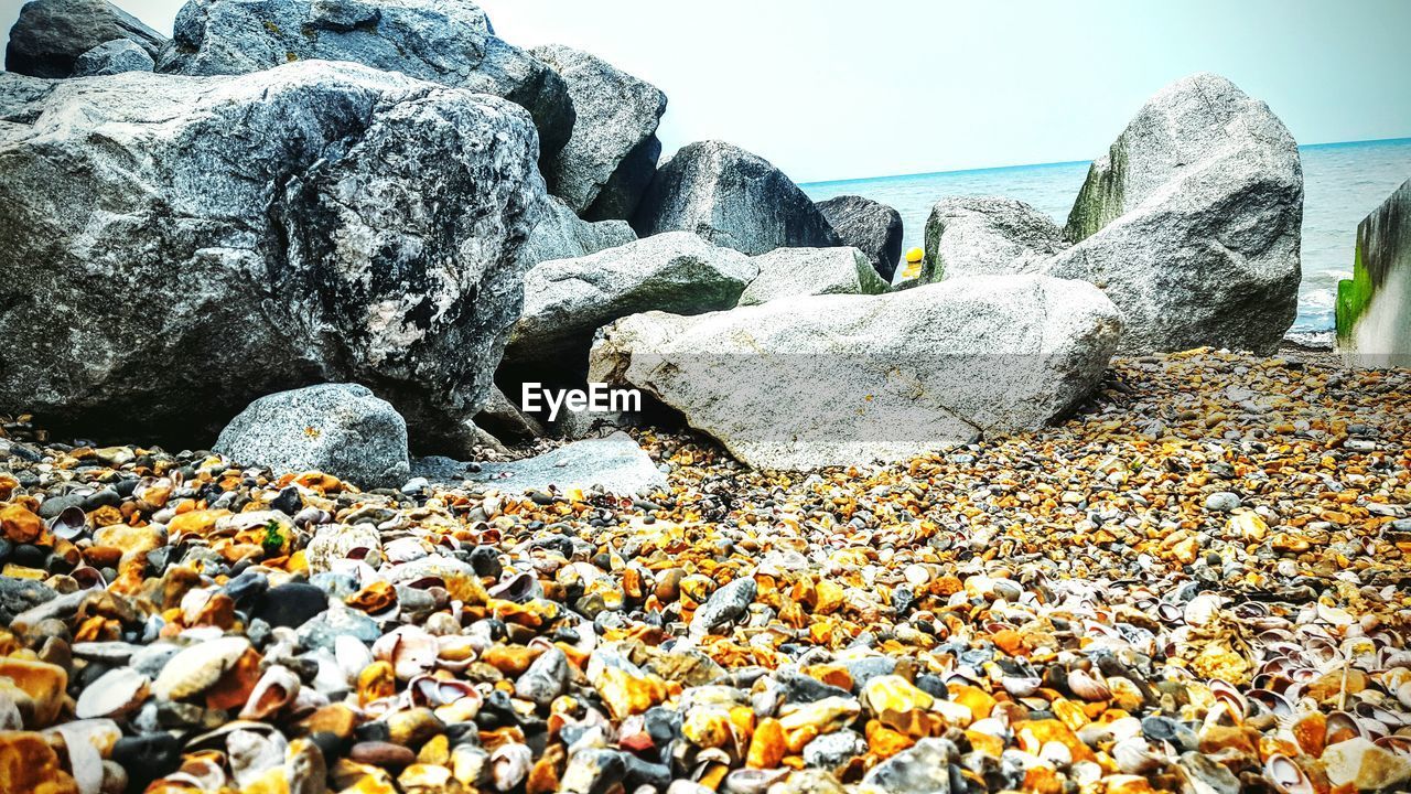 Tranquil scene of stones on beach