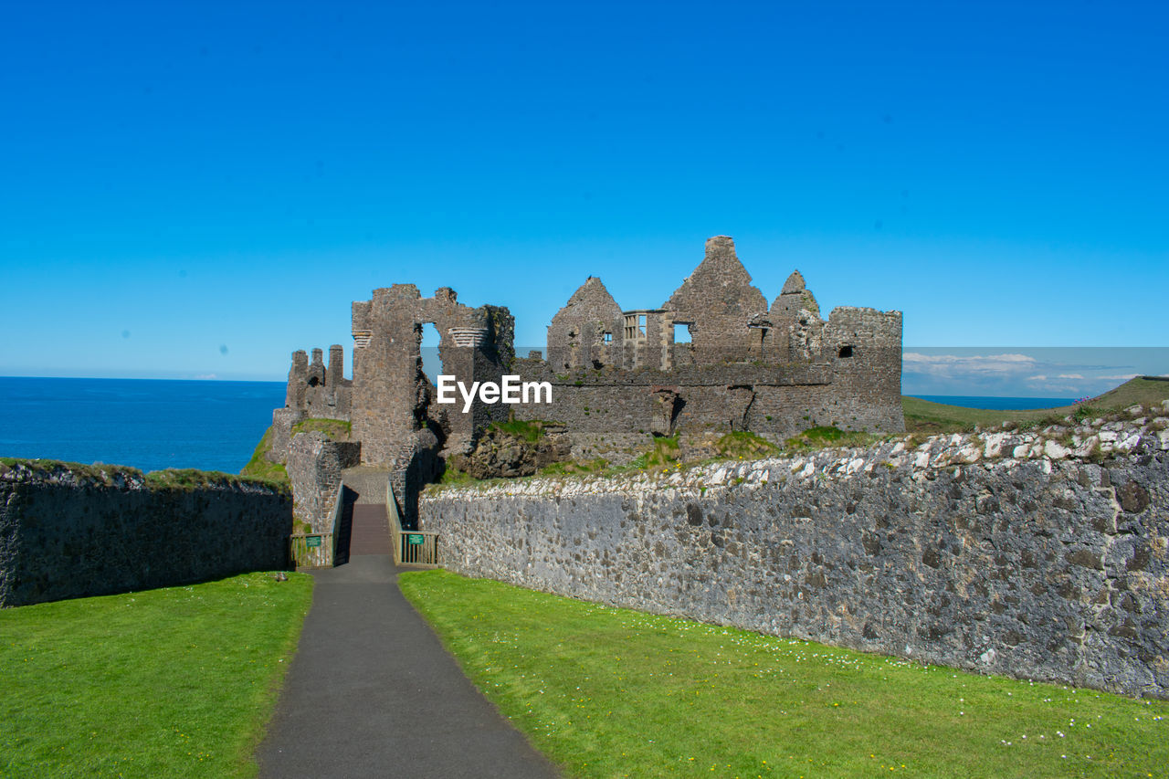 VIEW OF FORT AGAINST CLEAR BLUE SKY