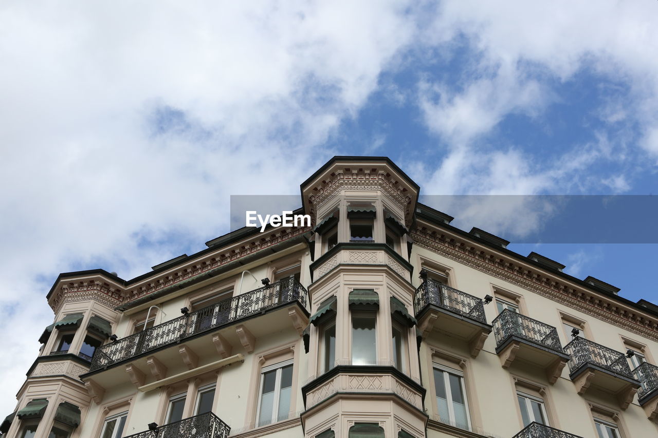 LOW ANGLE VIEW OF BUILDING