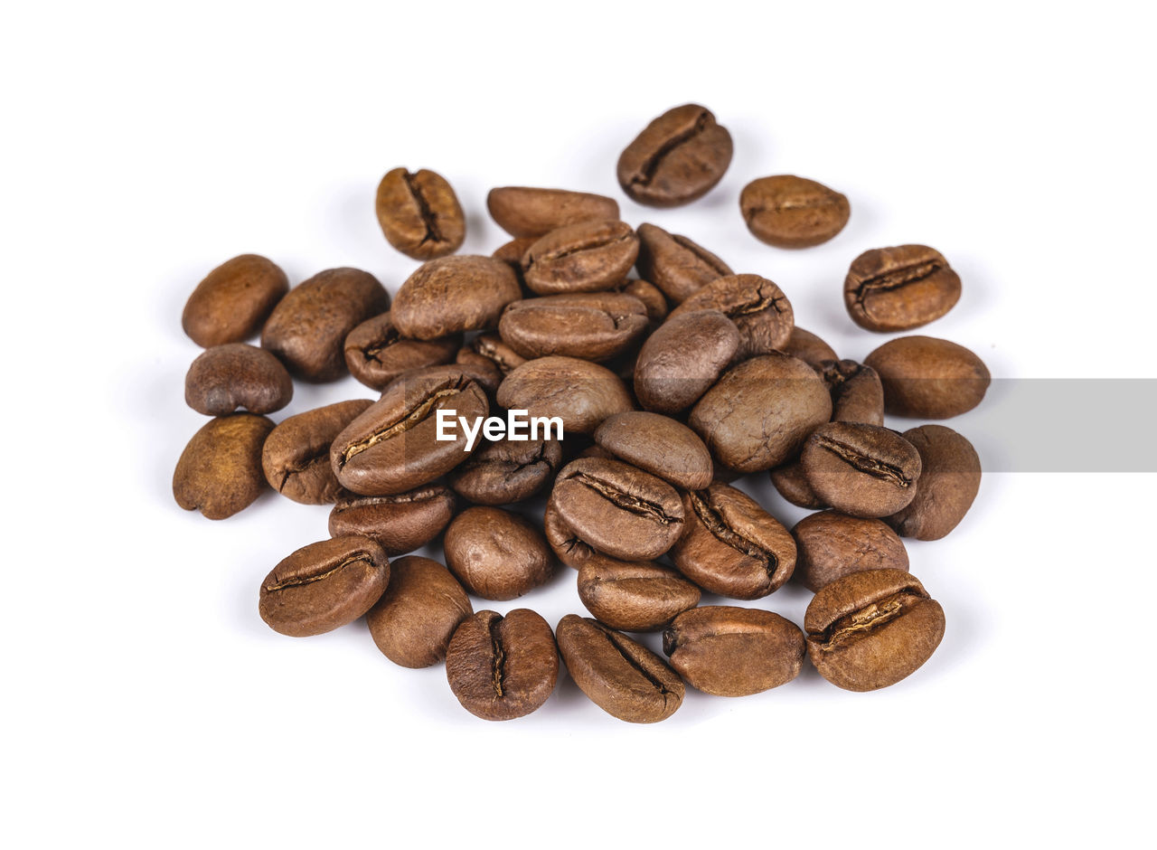 HIGH ANGLE VIEW OF COFFEE BEANS