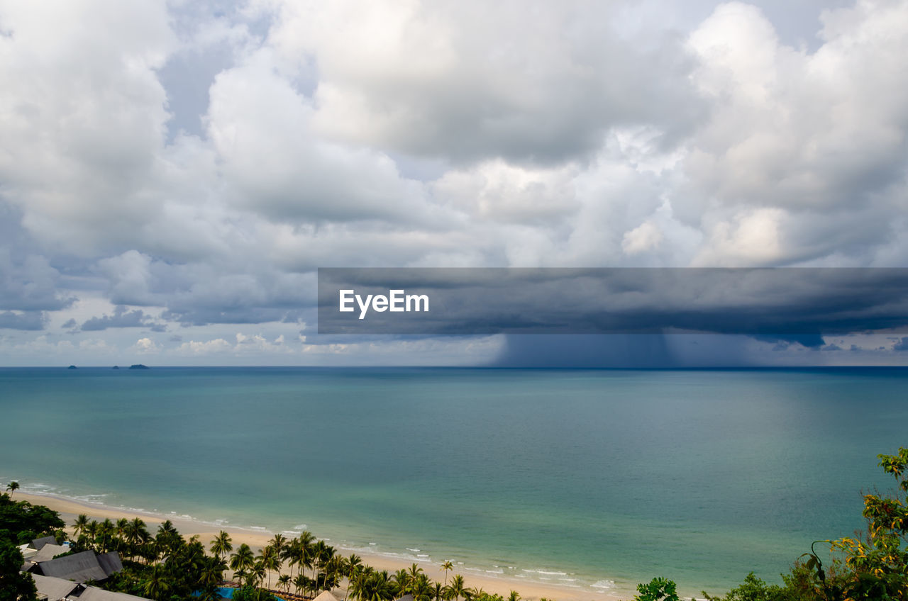 PANORAMIC VIEW OF SEA AGAINST SKY