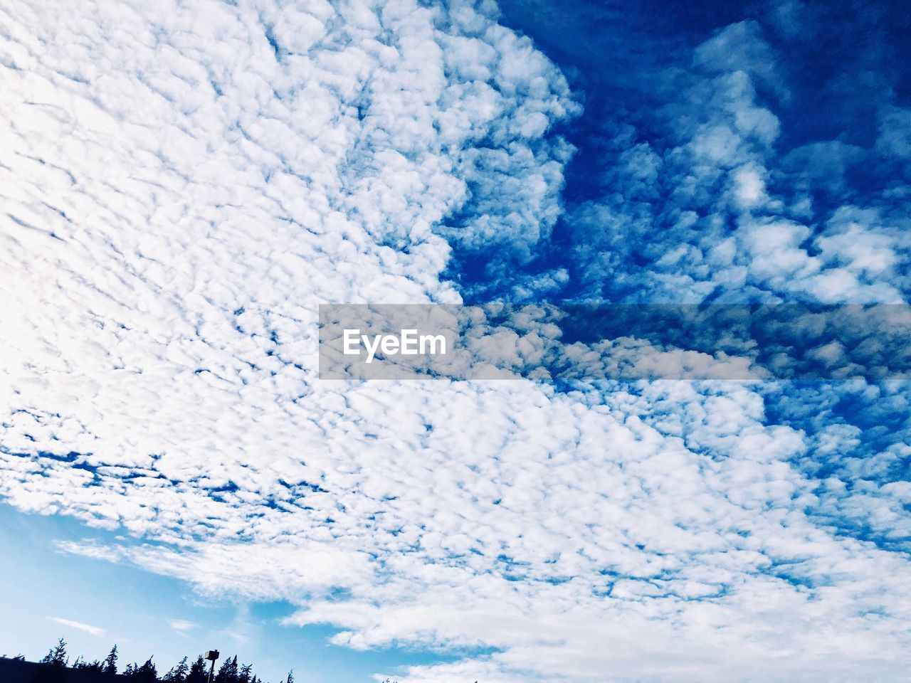 FULL FRAME SHOT OF SKY