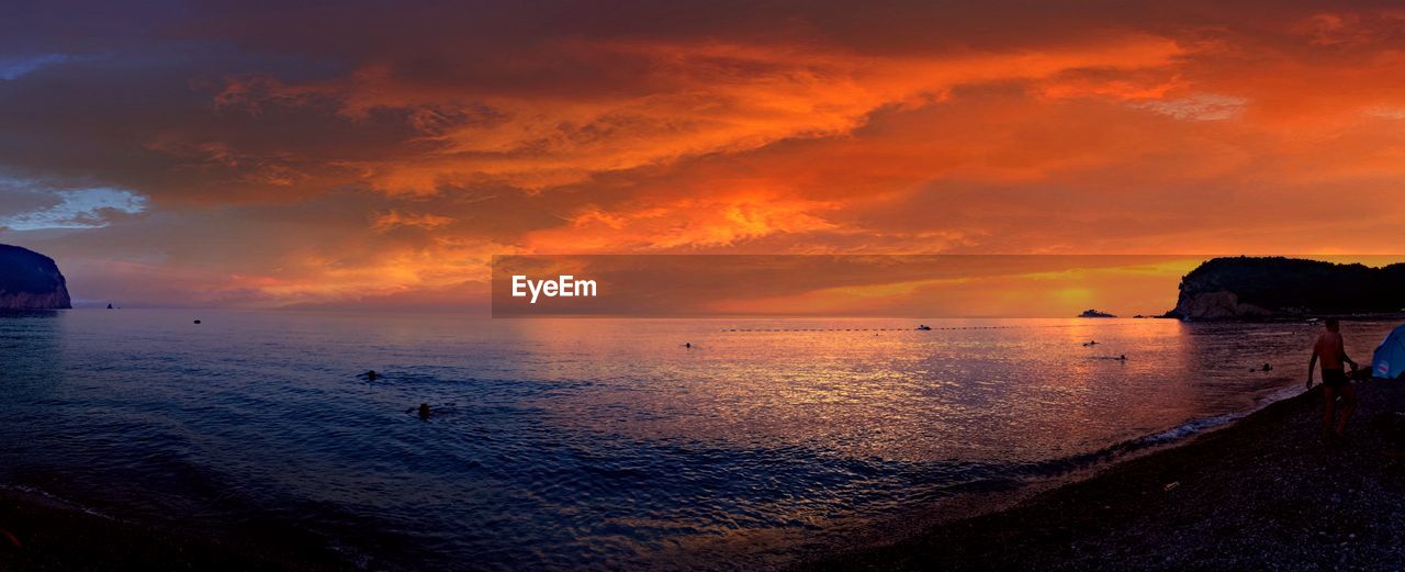 Scenic beautiful  view of sea against sky during sunset sky and waves landscape horizon  summer