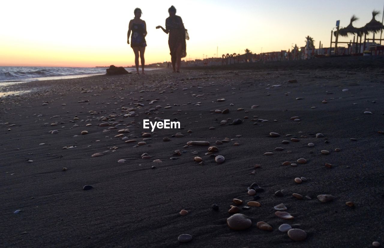 TOURISTS ON BEACH