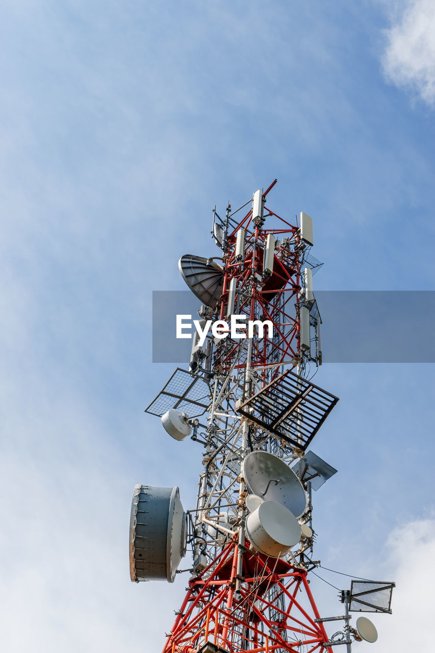 Telecomunication tower with dish and mobile antenas