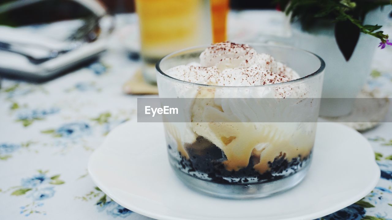 CLOSE-UP OF DESSERT ON TABLE