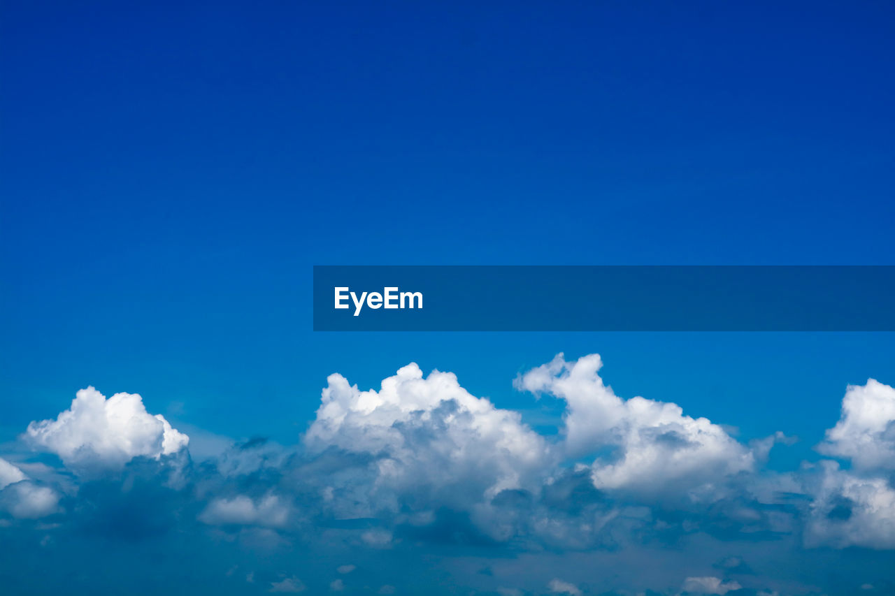 LOW ANGLE VIEW OF CLOUDY SKY