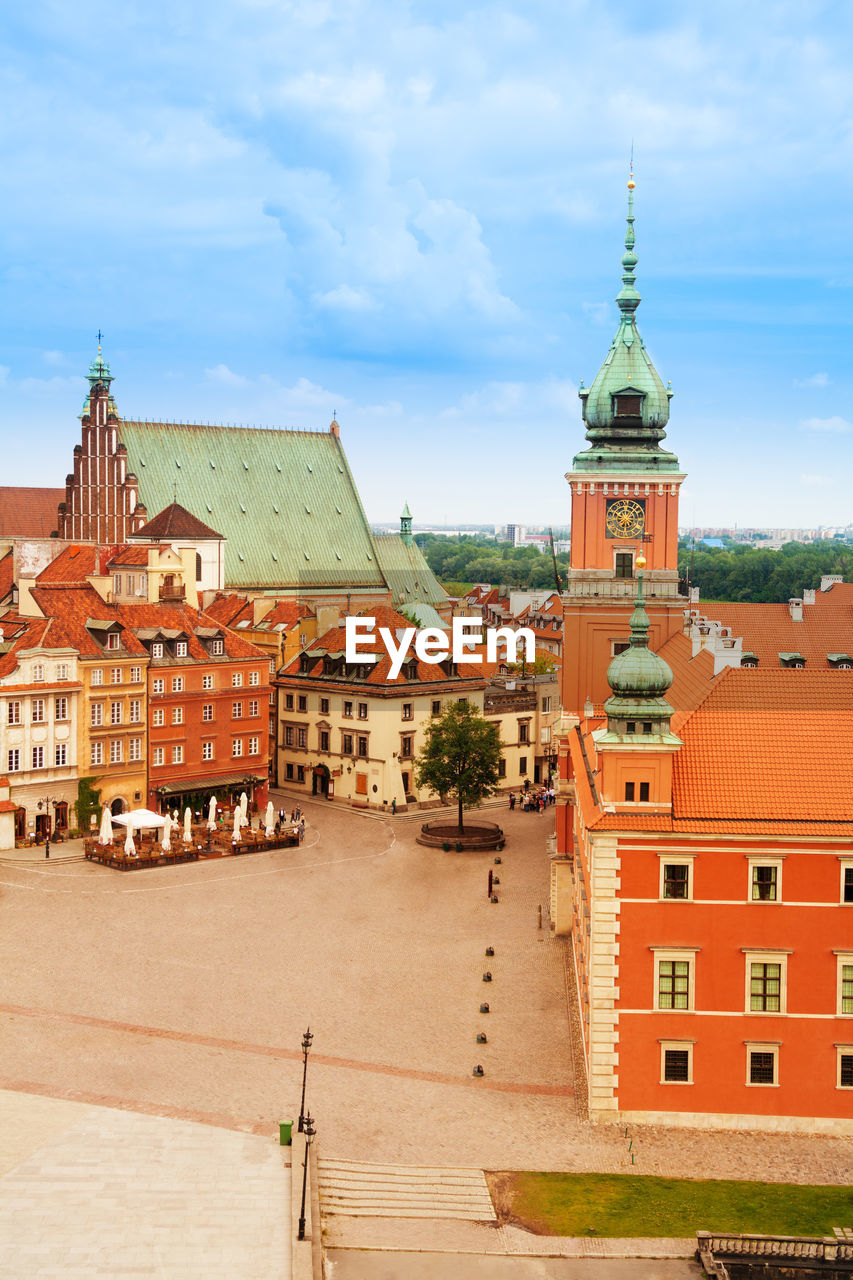 BUILDINGS AGAINST SKY IN TOWN