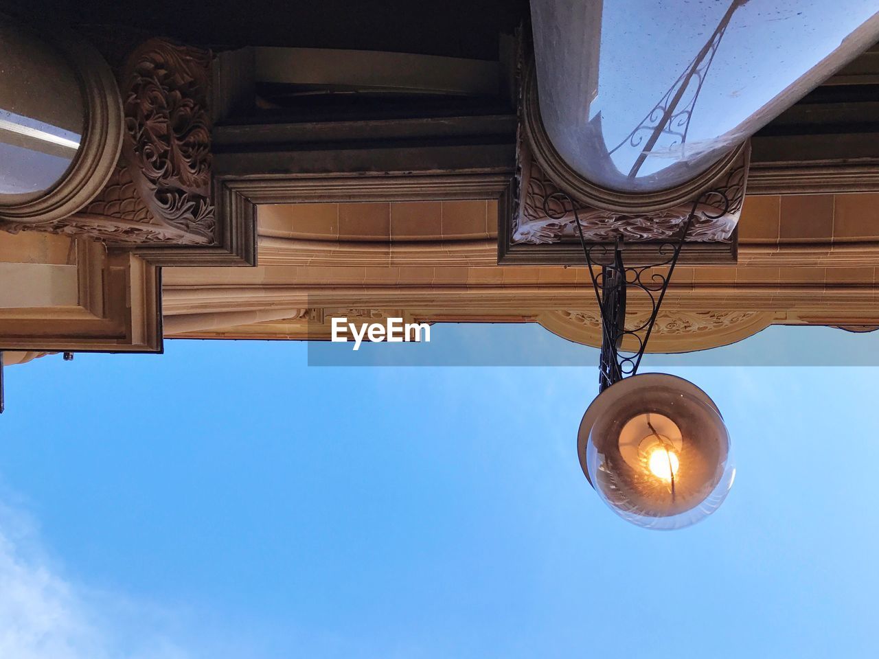 LOW ANGLE VIEW OF STRUCTURE AGAINST SKY