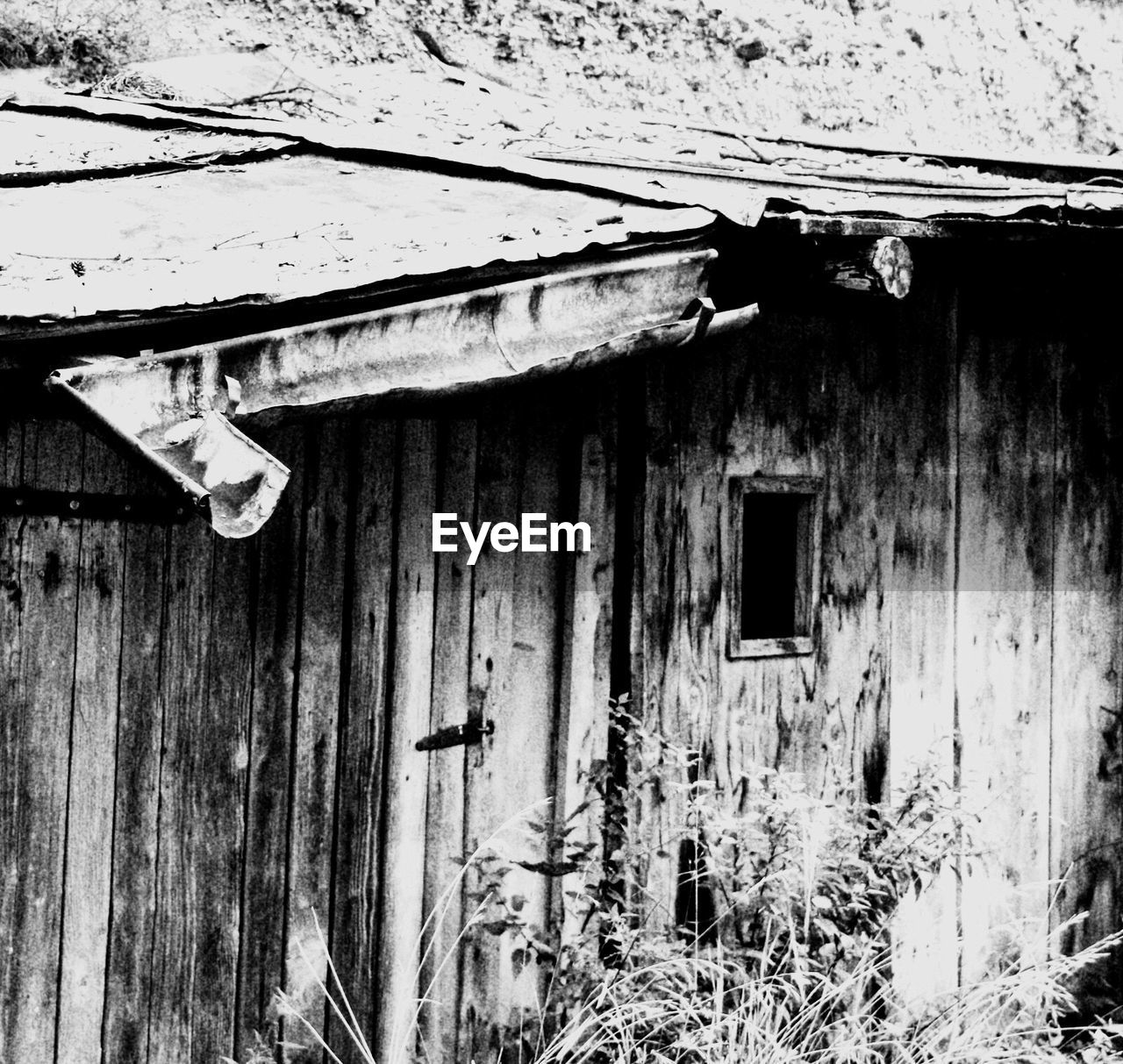 ABANDONED HOUSE WITH DOOR