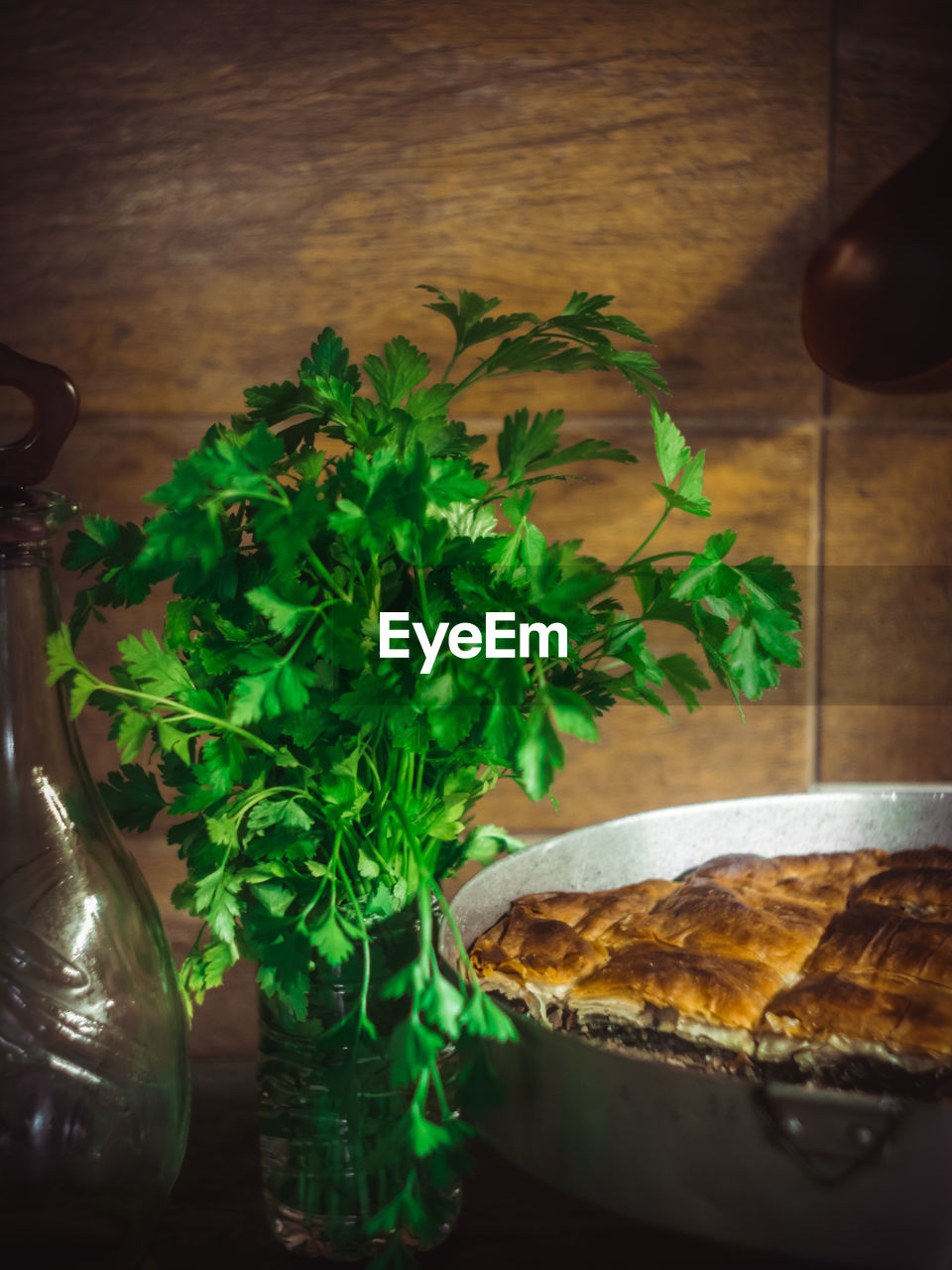 HIGH ANGLE VIEW OF VEGETABLES IN CONTAINER ON TABLE