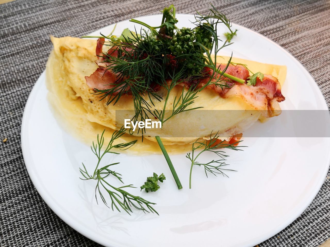 HIGH ANGLE VIEW OF MEAL SERVED ON TABLE