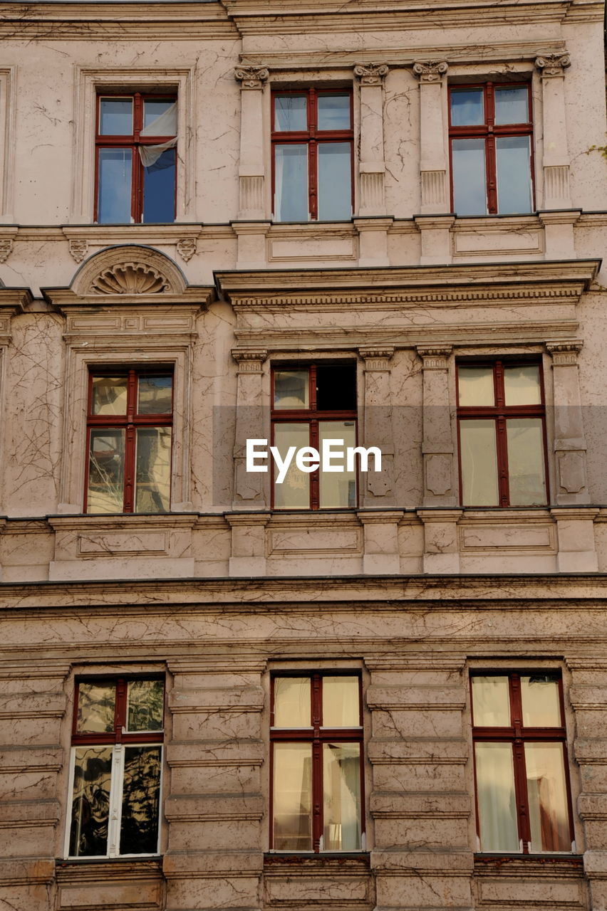 EXTERIOR OF BUILT STRUCTURE WITH WINDOWS