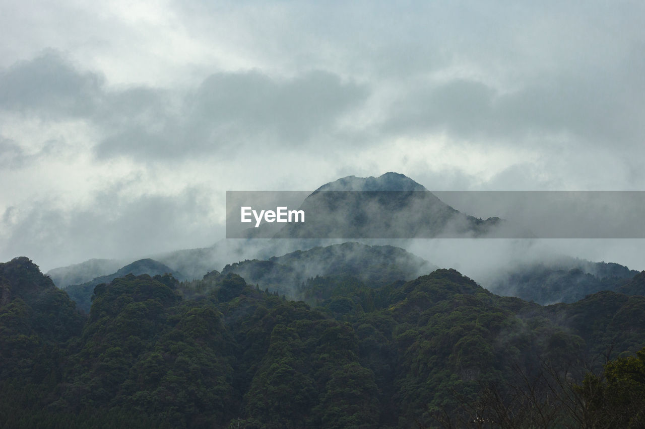 MOUNTAIN RANGE AGAINST SKY