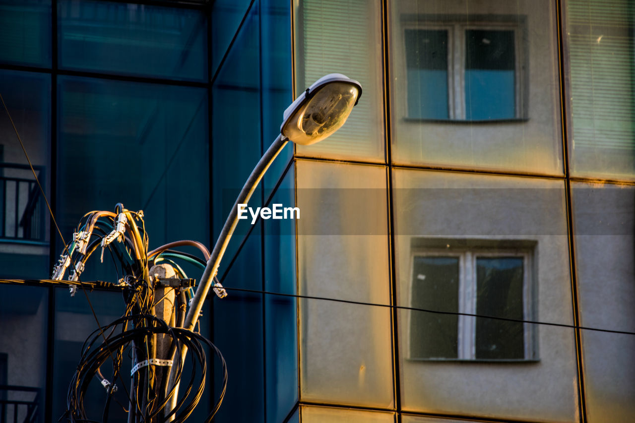 BICYCLE ON WINDOW