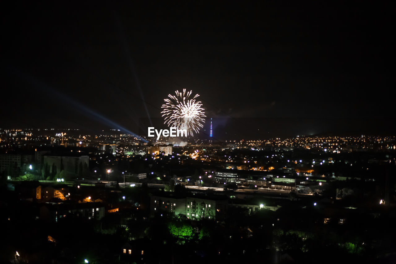 FIREWORK DISPLAY AT NIGHT