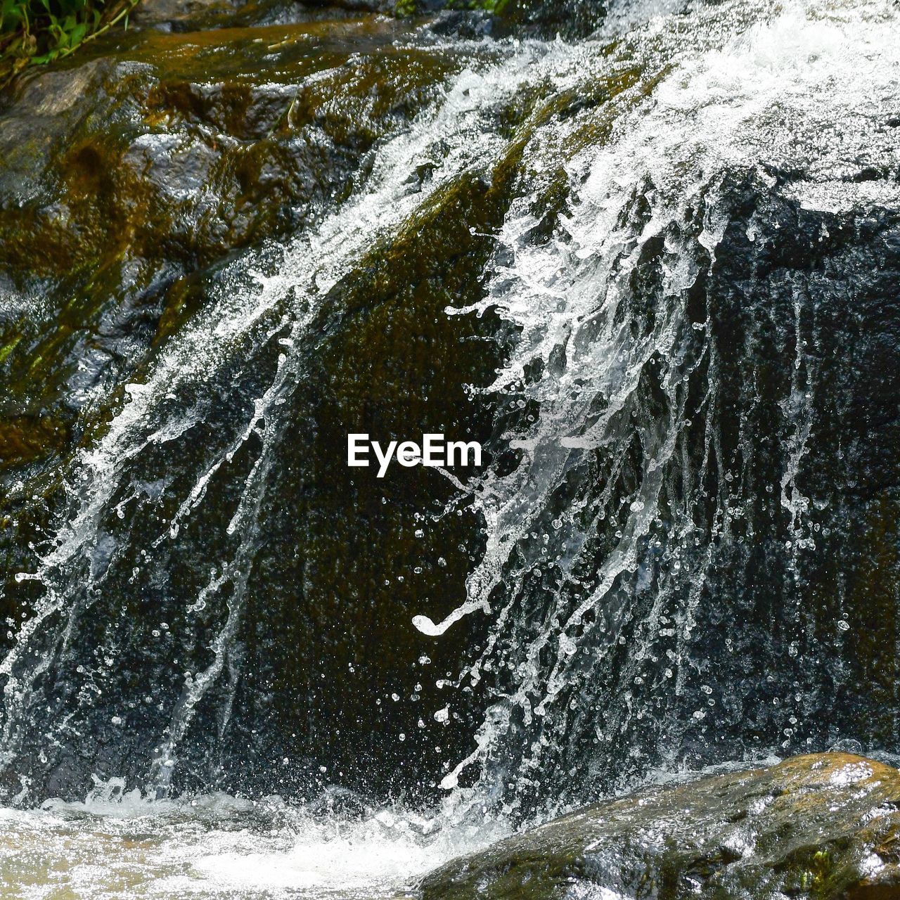 CLOSE-UP OF WATER FLOWING