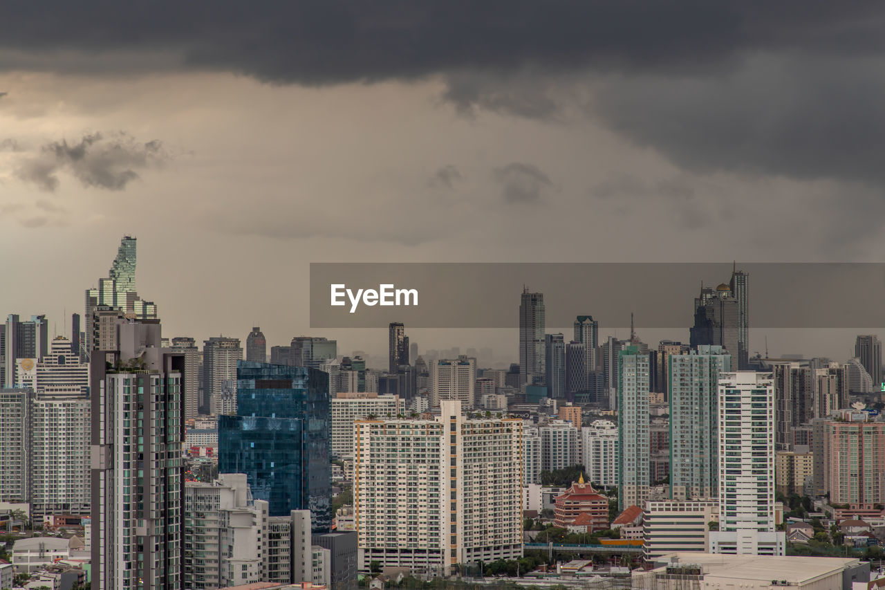 CITYSCAPE AGAINST SKY