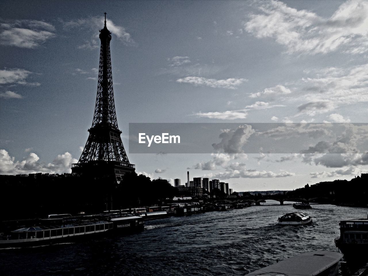 Eiffel tower seen from seine river