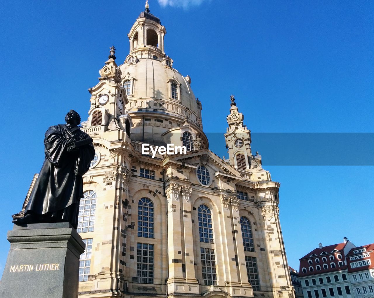 LOW ANGLE VIEW OF A STATUE