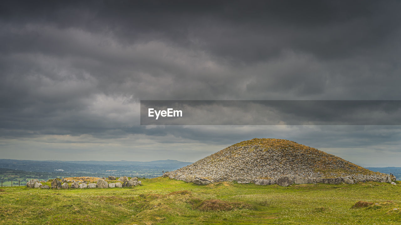 Ancient, neolithic burial chambers and stone circles of loughcrew cairns, ireland