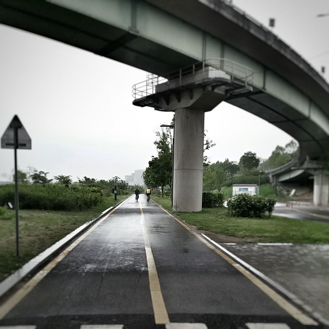 ROAD PASSING THROUGH TUNNEL