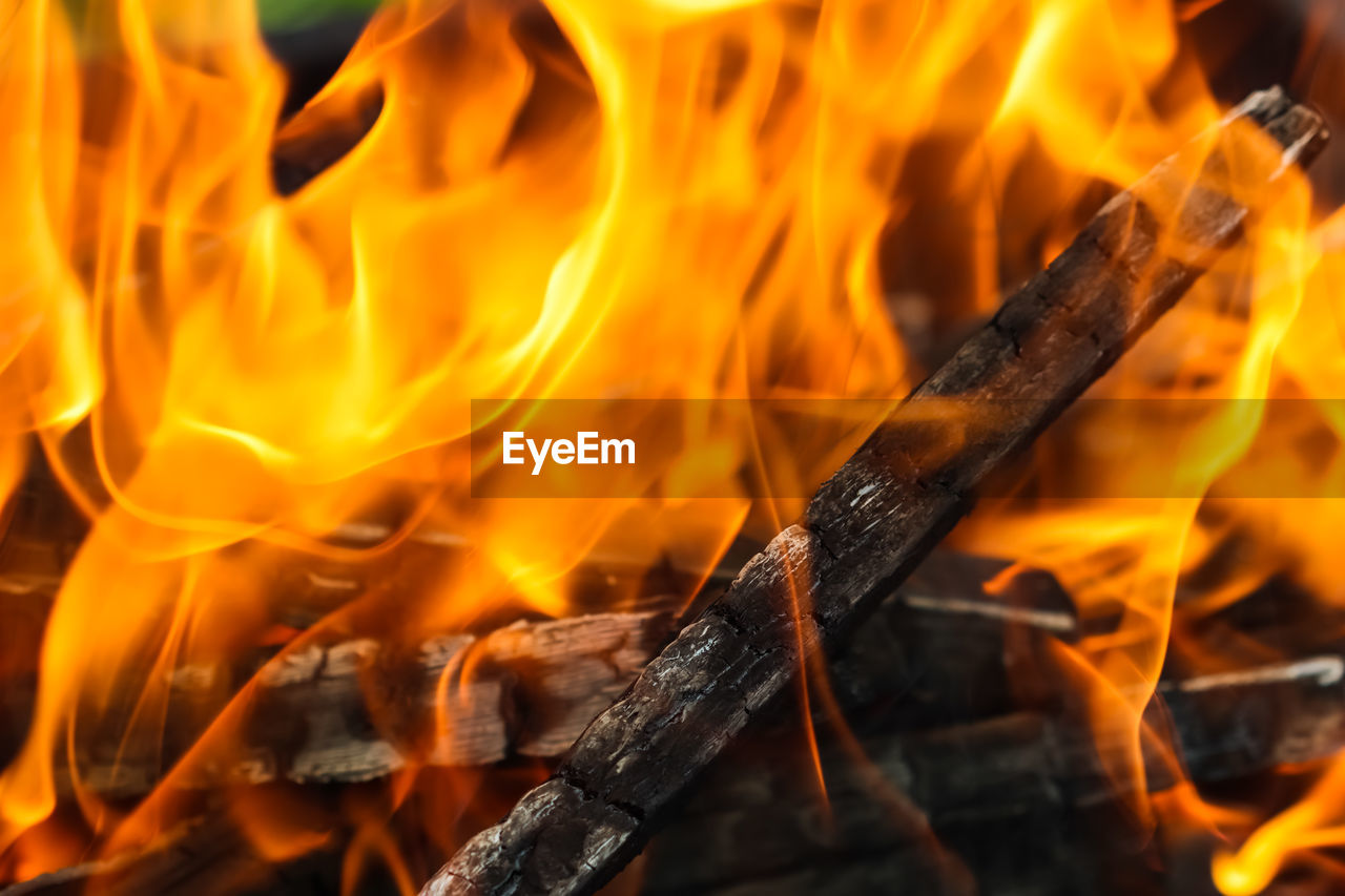 fire, burning, flame, heat, nature, fireplace, wood, bonfire, close-up, log, no people, glowing, campfire, firewood, orange color, motion, camping, communication, yellow, warning sign, outdoors, sign, barbecue grill