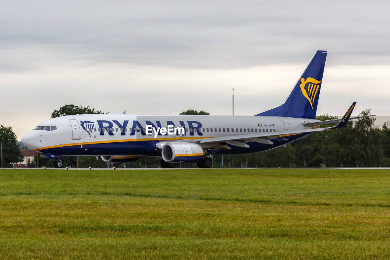 VIEW OF AIRPLANE ON RUNWAY