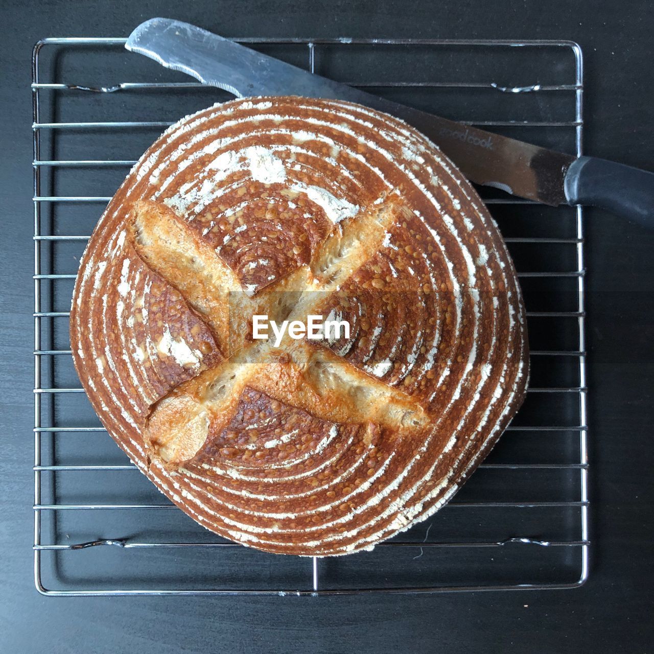 HIGH ANGLE VIEW OF BREAD IN CONTAINER