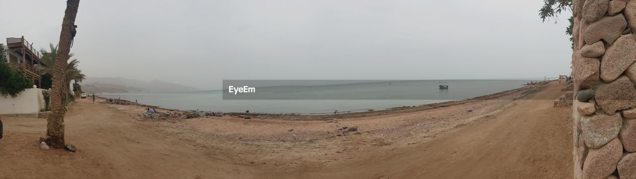 PANORAMIC VIEW OF SEA AGAINST SKY