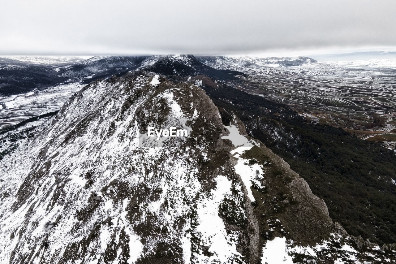 PANORAMIC VIEW OF SEA AGAINST SKY